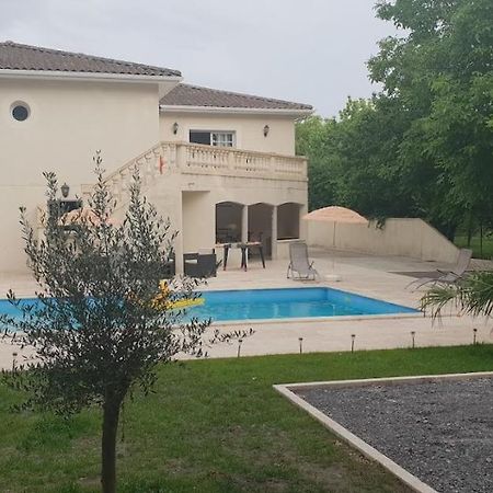 Maison Calme Et Spacieuse Bassens  Exteriör bild