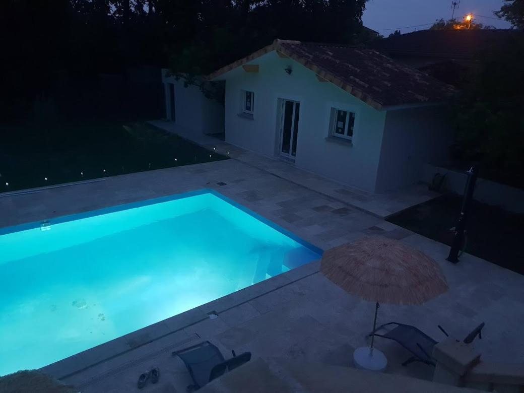 Maison Calme Et Spacieuse Bassens  Exteriör bild